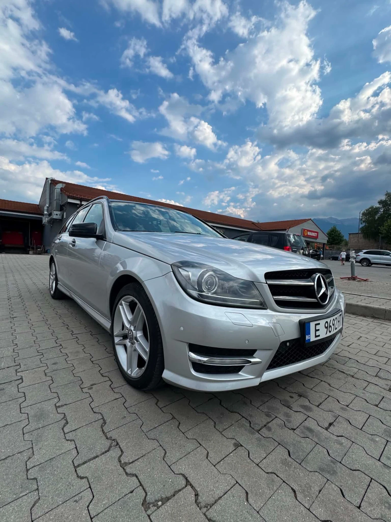 Mercedes-Benz C 200 AMG, снимка 7 - Автомобили и джипове - 55874863