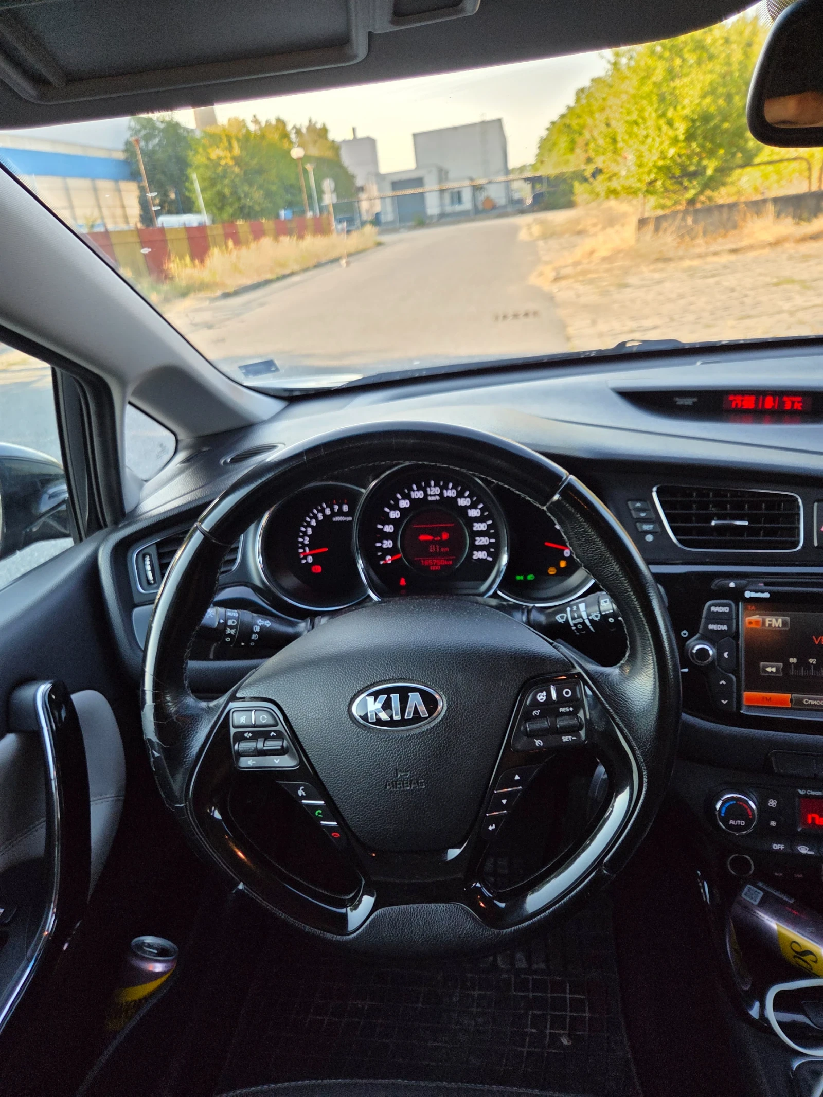 Kia Ceed, снимка 5 - Автомобили и джипове - 56051855