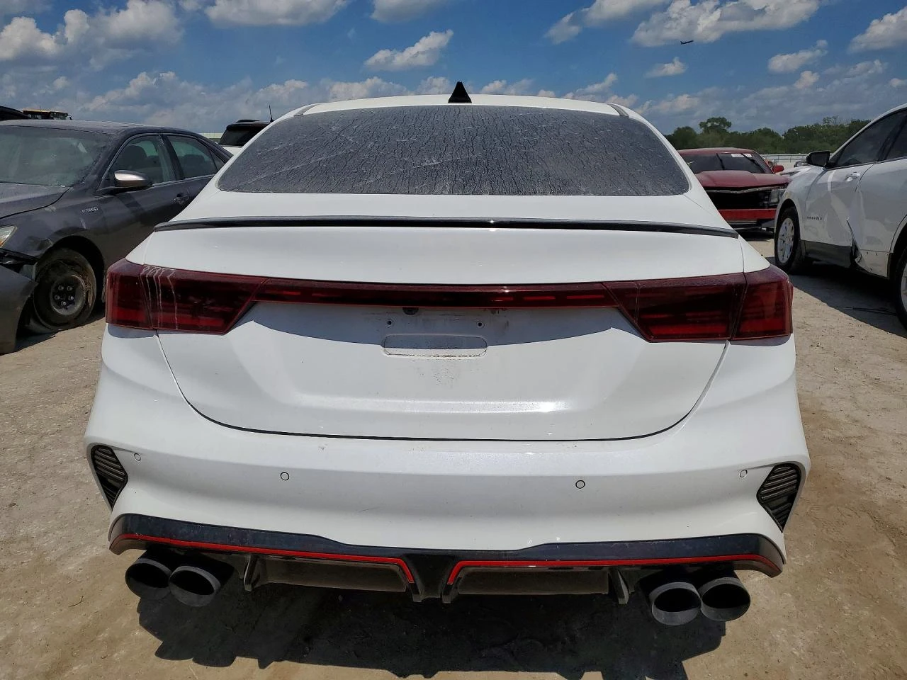 Kia Forte 1.6l Gt, снимка 6 - Автомобили и джипове - 56076437