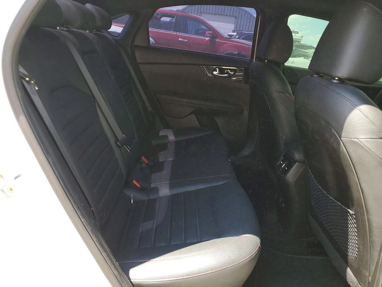 Kia Forte 1.6l Gt, снимка 10 - Автомобили и джипове - 56076437