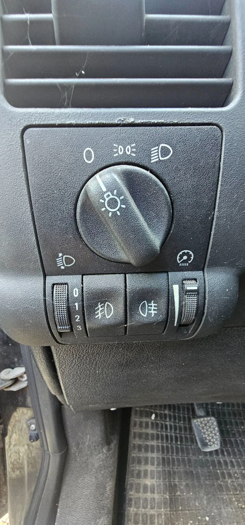 Opel Zafira 2.0 DIESEL , снимка 10 - Автомобили и джипове - 56236930