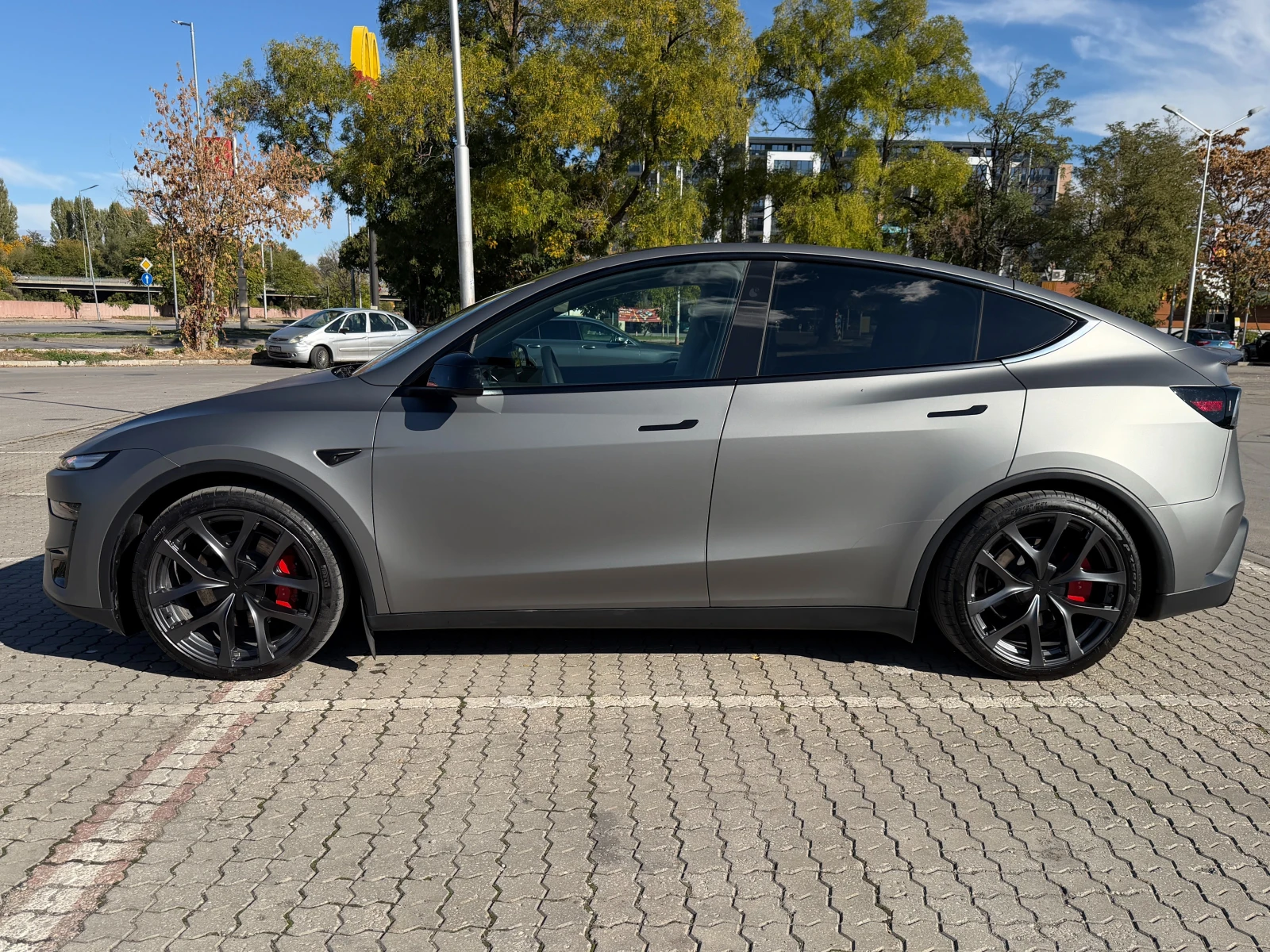 Tesla Model Y PERFORMANCE, снимка 8 - Автомобили и джипове - 56544619