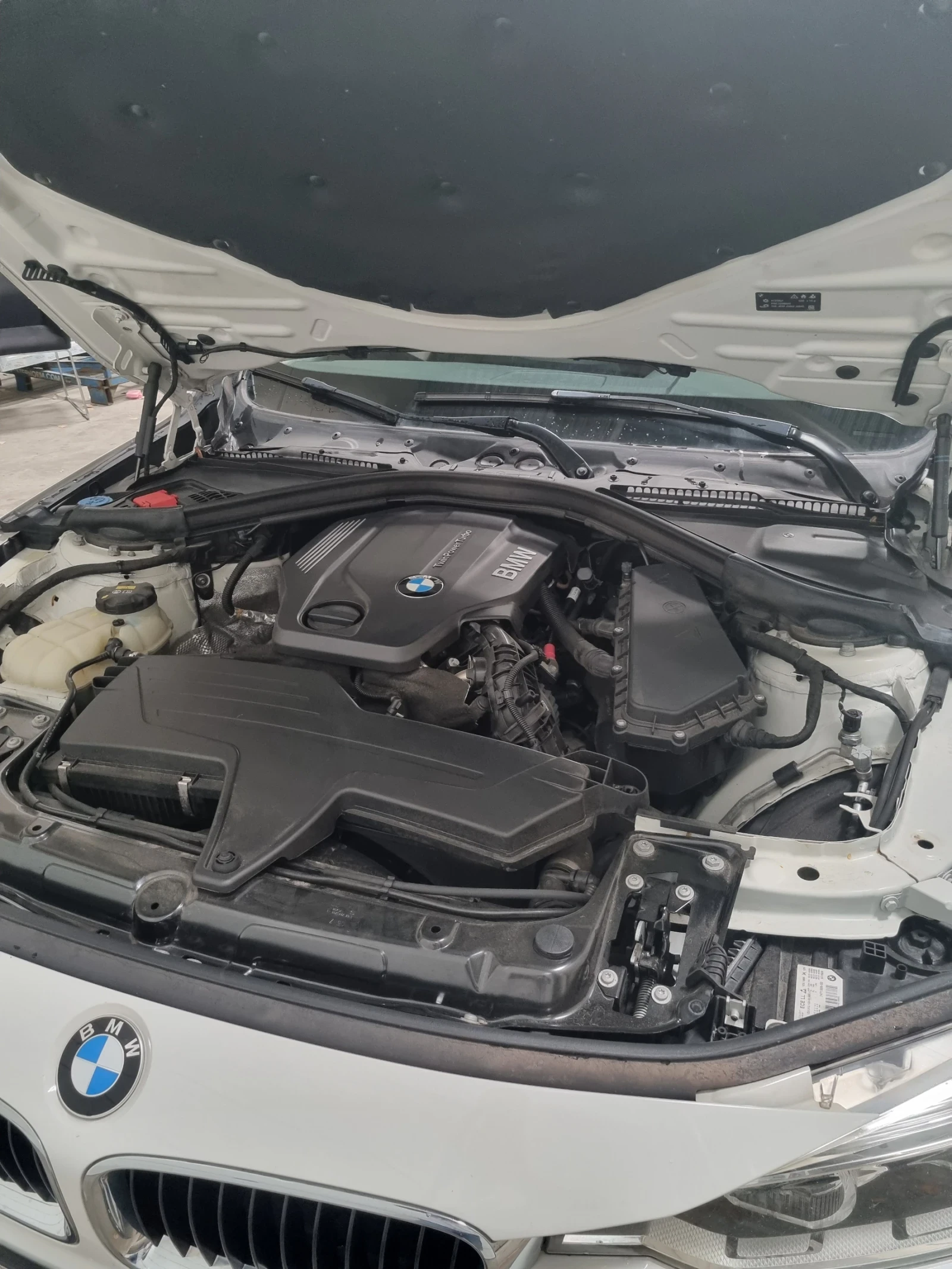 BMW 320, снимка 16 - Автомобили и джипове - 56627307