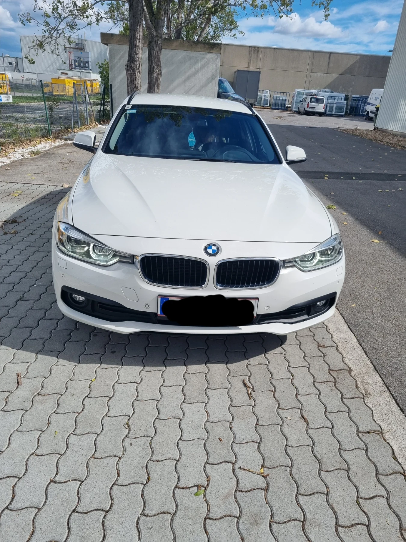 BMW 320, снимка 2 - Автомобили и джипове - 56627307