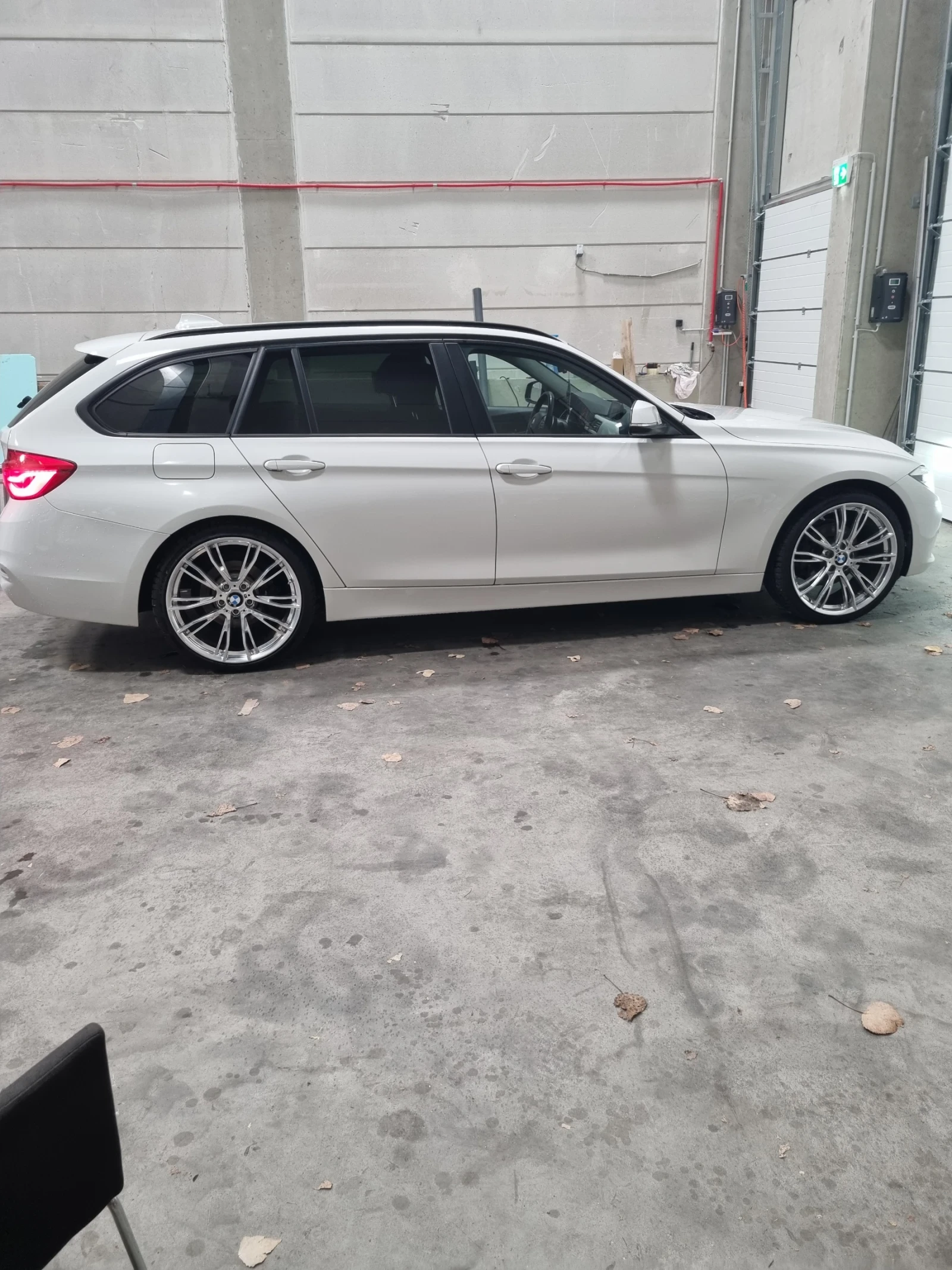 BMW 320, снимка 13 - Автомобили и джипове - 56627307