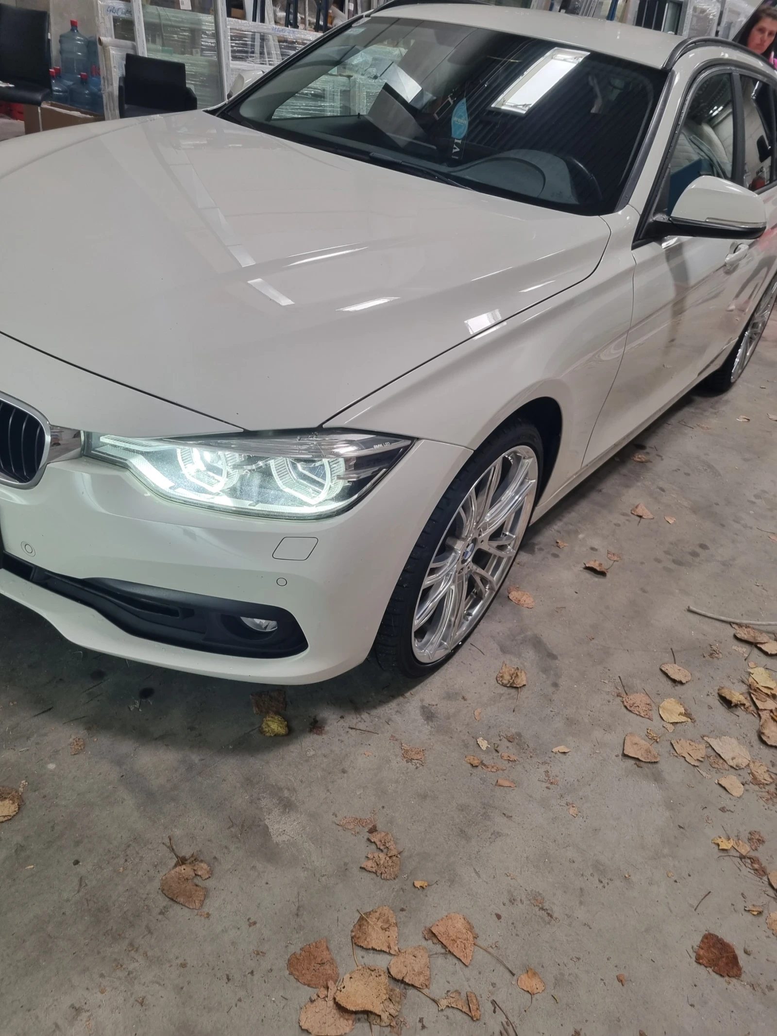 BMW 320, снимка 12 - Автомобили и джипове - 56627307