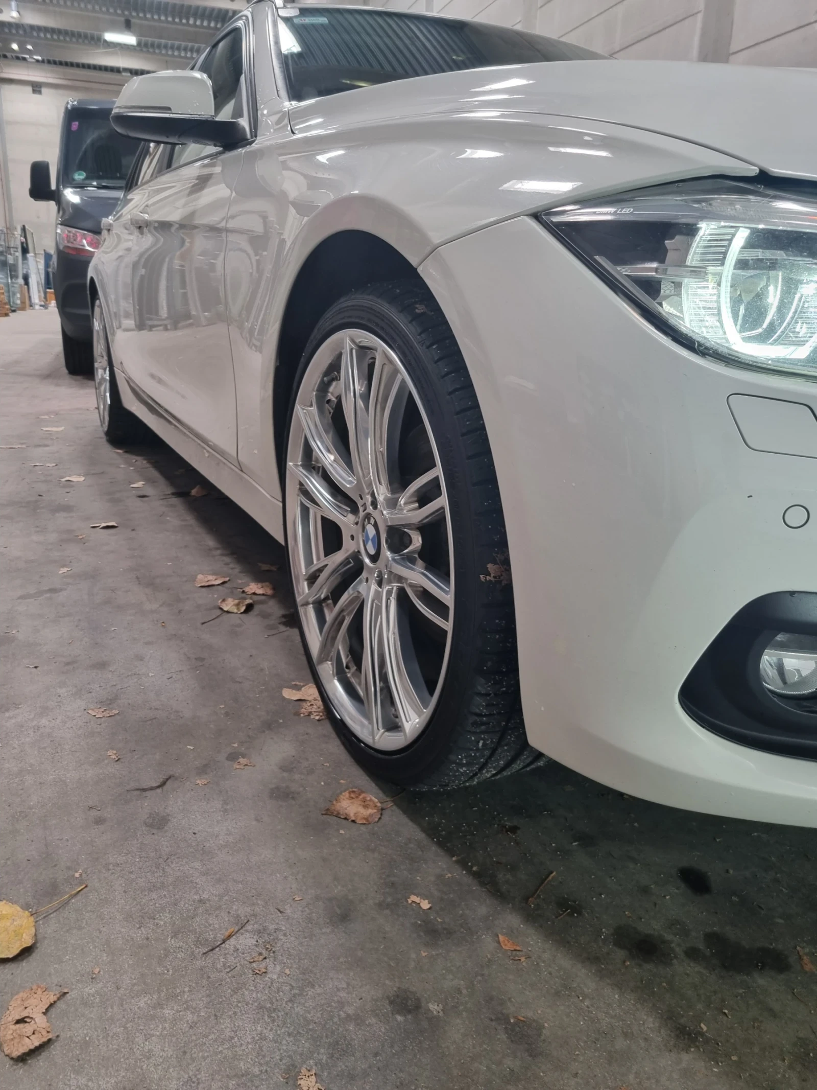 BMW 320, снимка 14 - Автомобили и джипове - 56627307