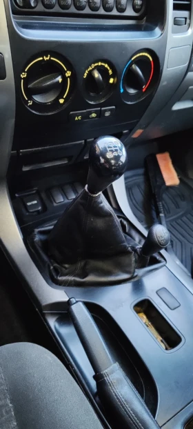 Toyota Land cruiser J 120 Prada. 3.0 d4d 163 к.с.  7 места  - 10500 € / 20536.22 лв. - 94357166 9