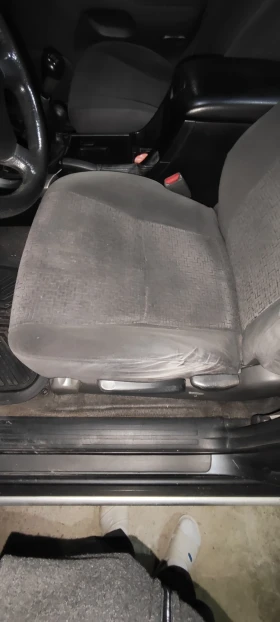 Toyota Land cruiser J 120 Prada. 3.0 d4d 163 к.с.  7 места  - 10500 € / 20536.22 лв. - 94357166 13