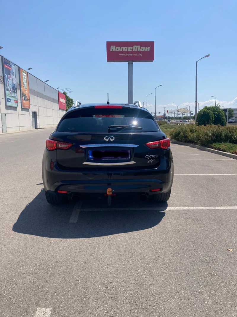 Infiniti QX70, снимка 6 - Автомобили и джипове - 47972930