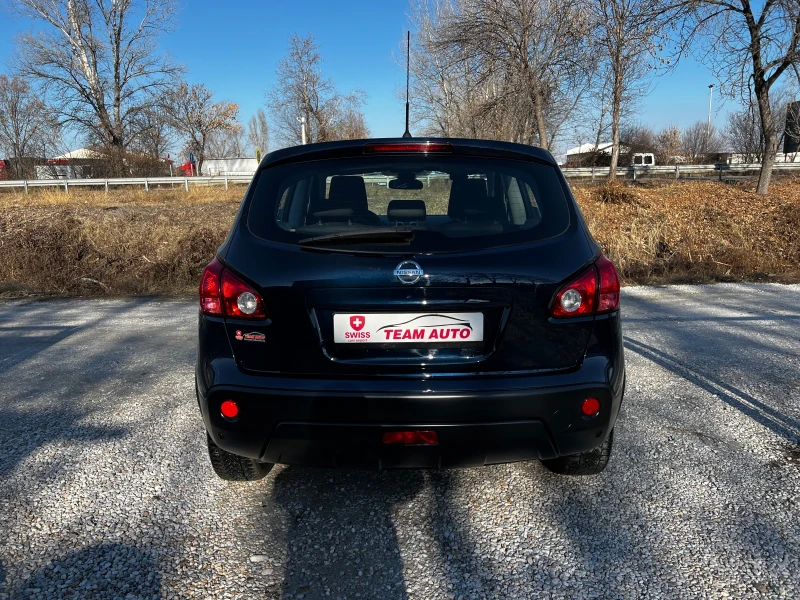 Nissan Qashqai 2.0i 89000km.AUTOMATIK, снимка 4 - Автомобили и джипове - 48432170