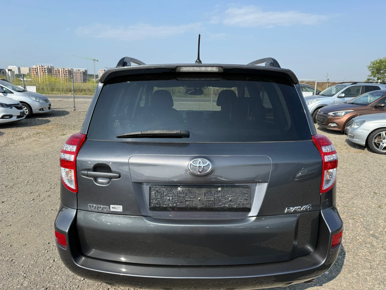 Toyota Rav4 2.2D CH 4x4 150ks - изображение 5