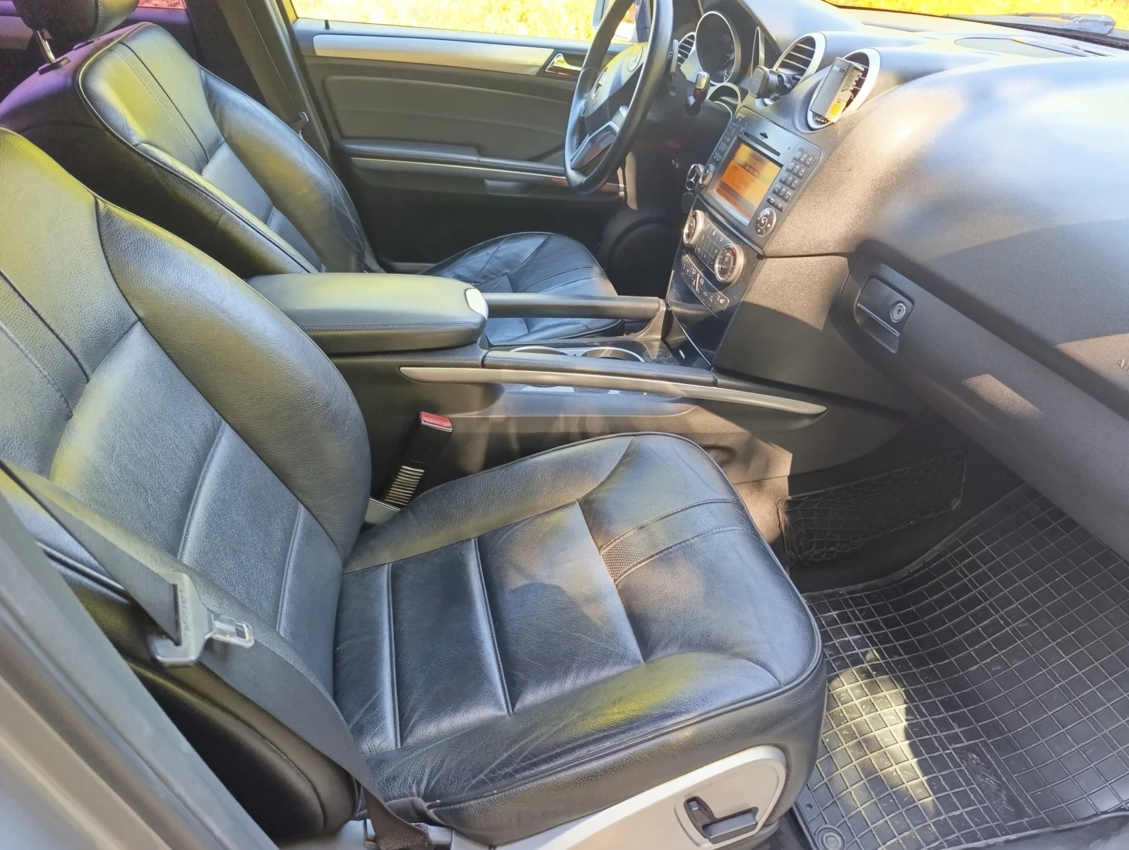 Mercedes-Benz ML 300  - изображение 9