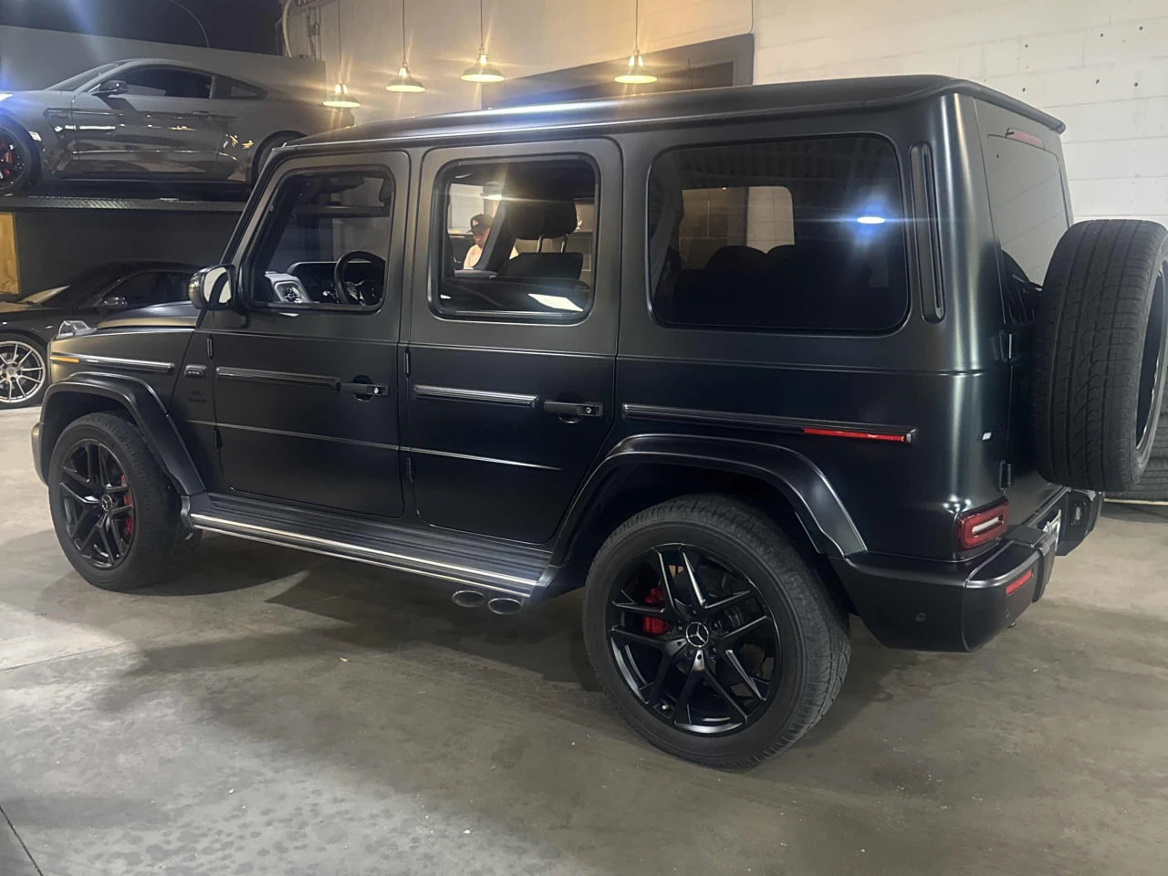 Mercedes-Benz G 63 AMG CARFAX* АВТОФИНАНСИРАНЕ БЕЗ ПЪРВОНАЧАЛНА ВНОСКА - изображение 2
