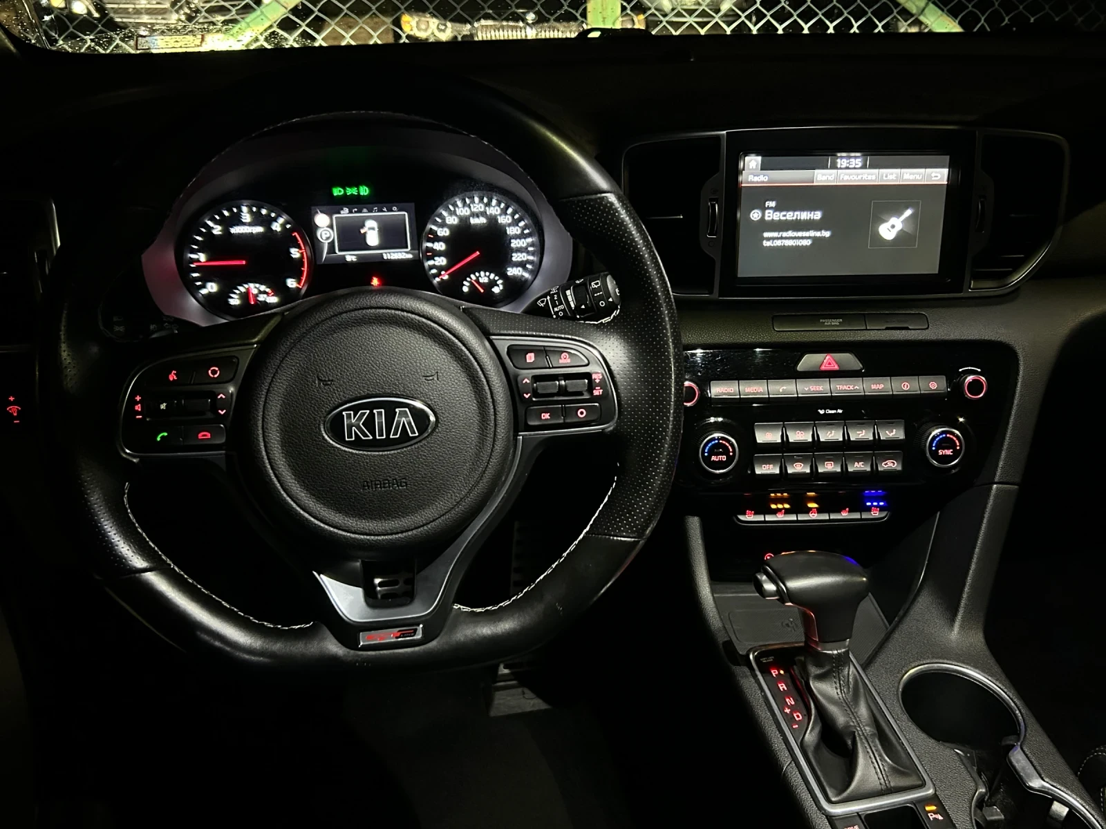 Kia Sportage 2.0 CRDI AWD, снимка 8 - Автомобили и джипове - 53965450