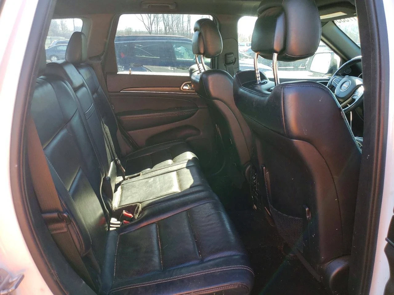 Jeep Grand cherokee 3.6 / Панорама / Подгрев / Дист.Палене, снимка 9 - Автомобили и джипове - 53973339