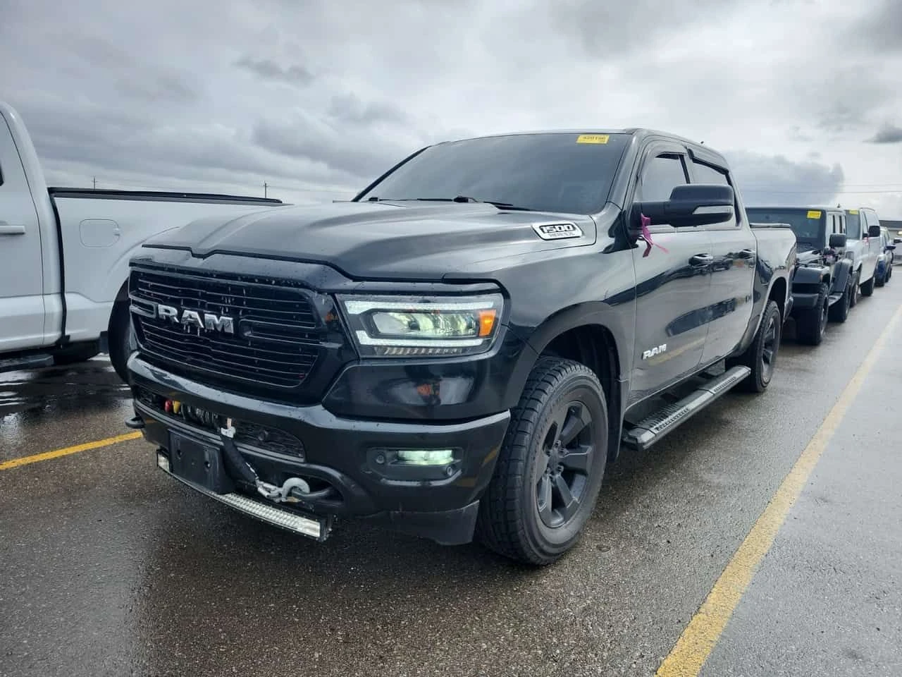 Dodge RAM 1500 * BIG HORN CREW CAB SHORT BED * CARFAX /CAMERA | Auto.bg — изображение 1