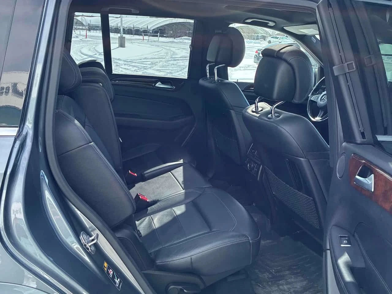 Mercedes-Benz GLS 450 4МАТИС * DISTRONIC* ОБДУХВАНЕ* H/K* PANORAMA* , снимка 11 - Автомобили и джипове - 53991555