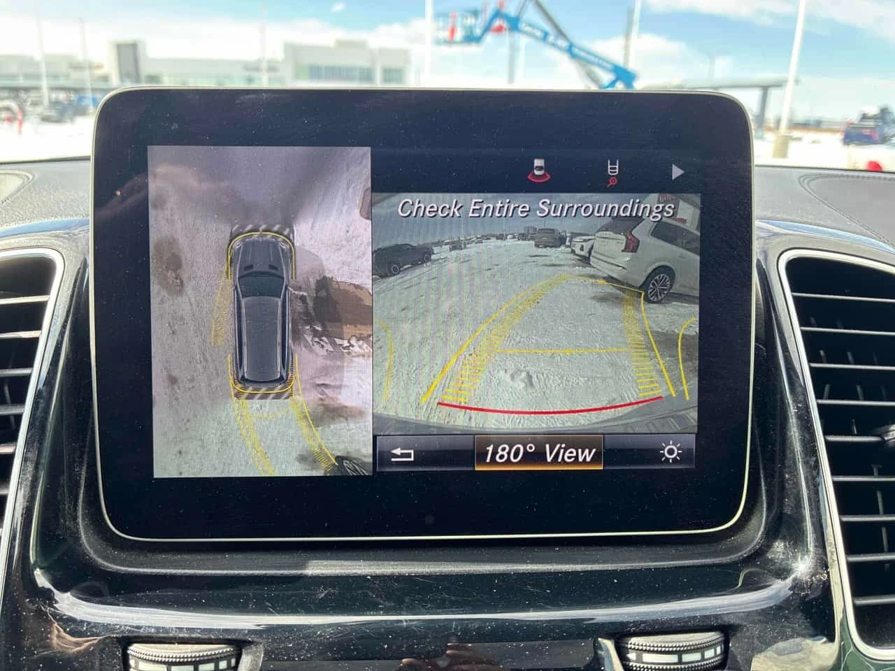 Mercedes-Benz GLS 450 4МАТИС * DISTRONIC* ОБДУХВАНЕ* H/K* PANORAMA* , снимка 17 - Автомобили и джипове - 53991555