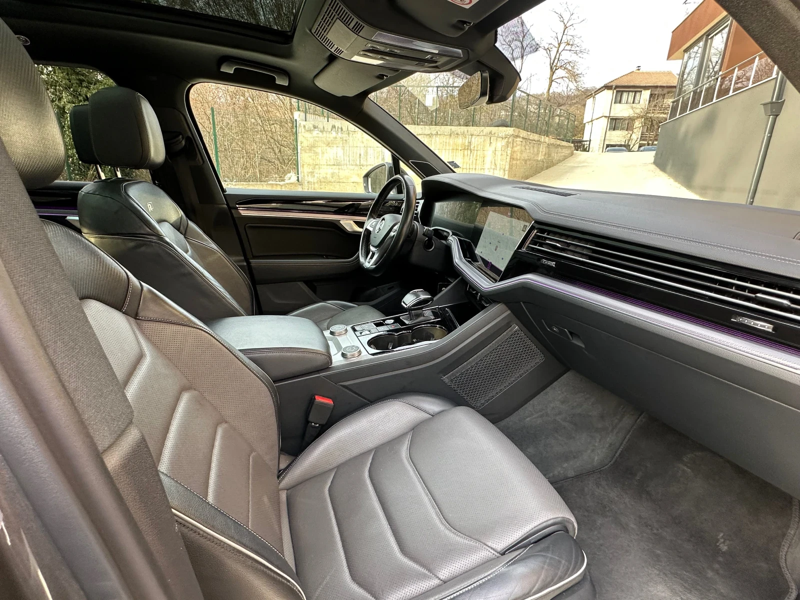 VW Touareg R-Line Matrix, снимка 9 - Автомобили и джипове - 54120637