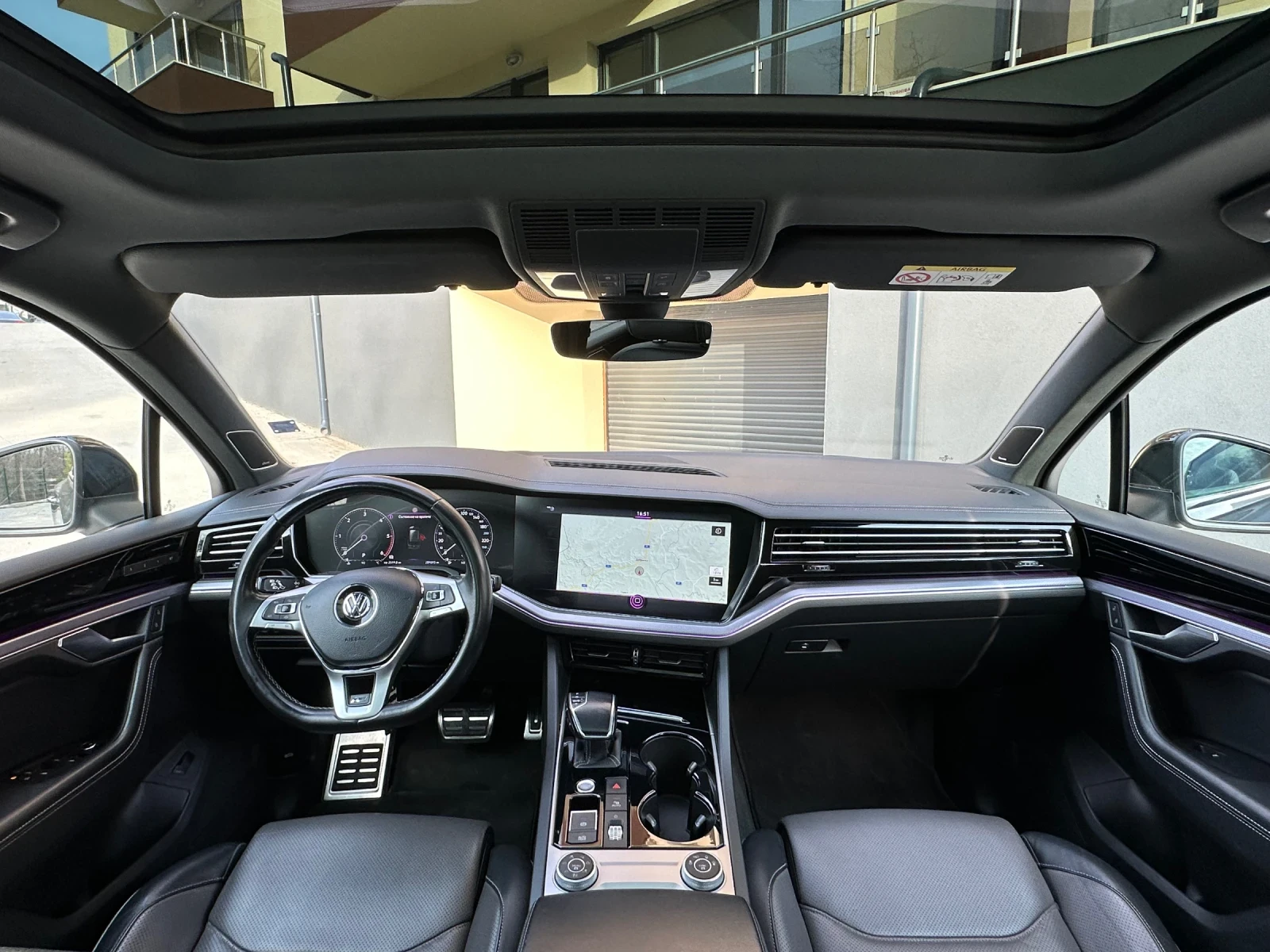 VW Touareg R-Line Matrix, снимка 8 - Автомобили и джипове - 54120637