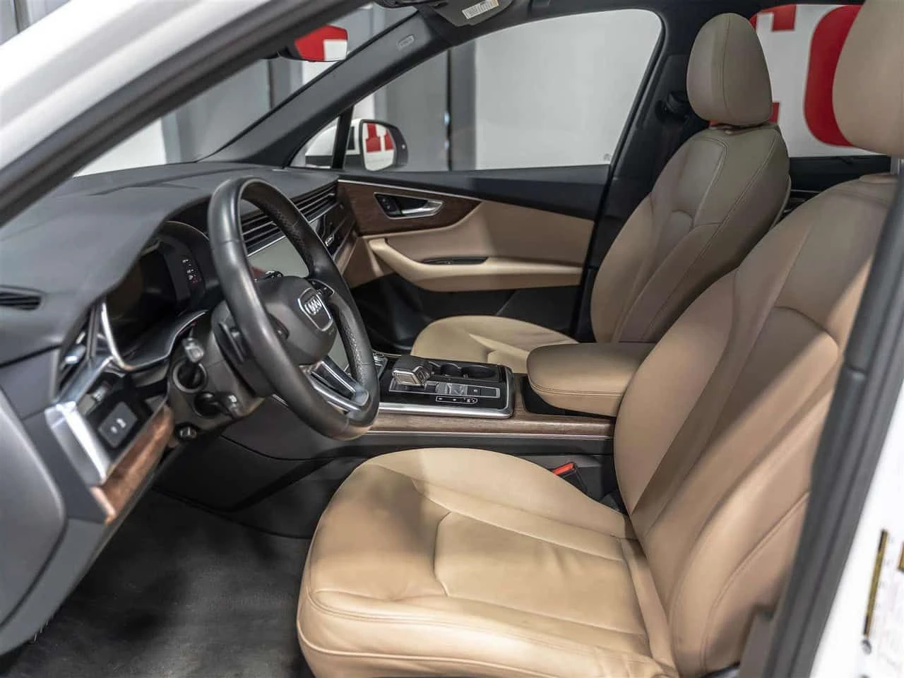 Audi Q7 * quattro Premium * CARFAX * ЦЕНА ДО БГ, снимка 6 - Автомобили и джипове - 54259692