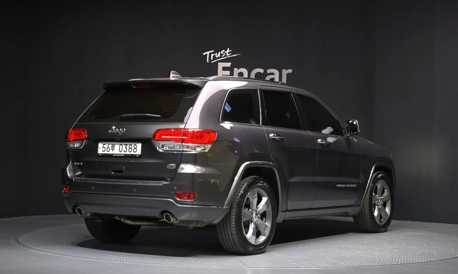 Jeep Grand cherokee OVERLAND* 3.6* PANO* DISTRONIC, снимка 2 - Автомобили и джипове - 54377205