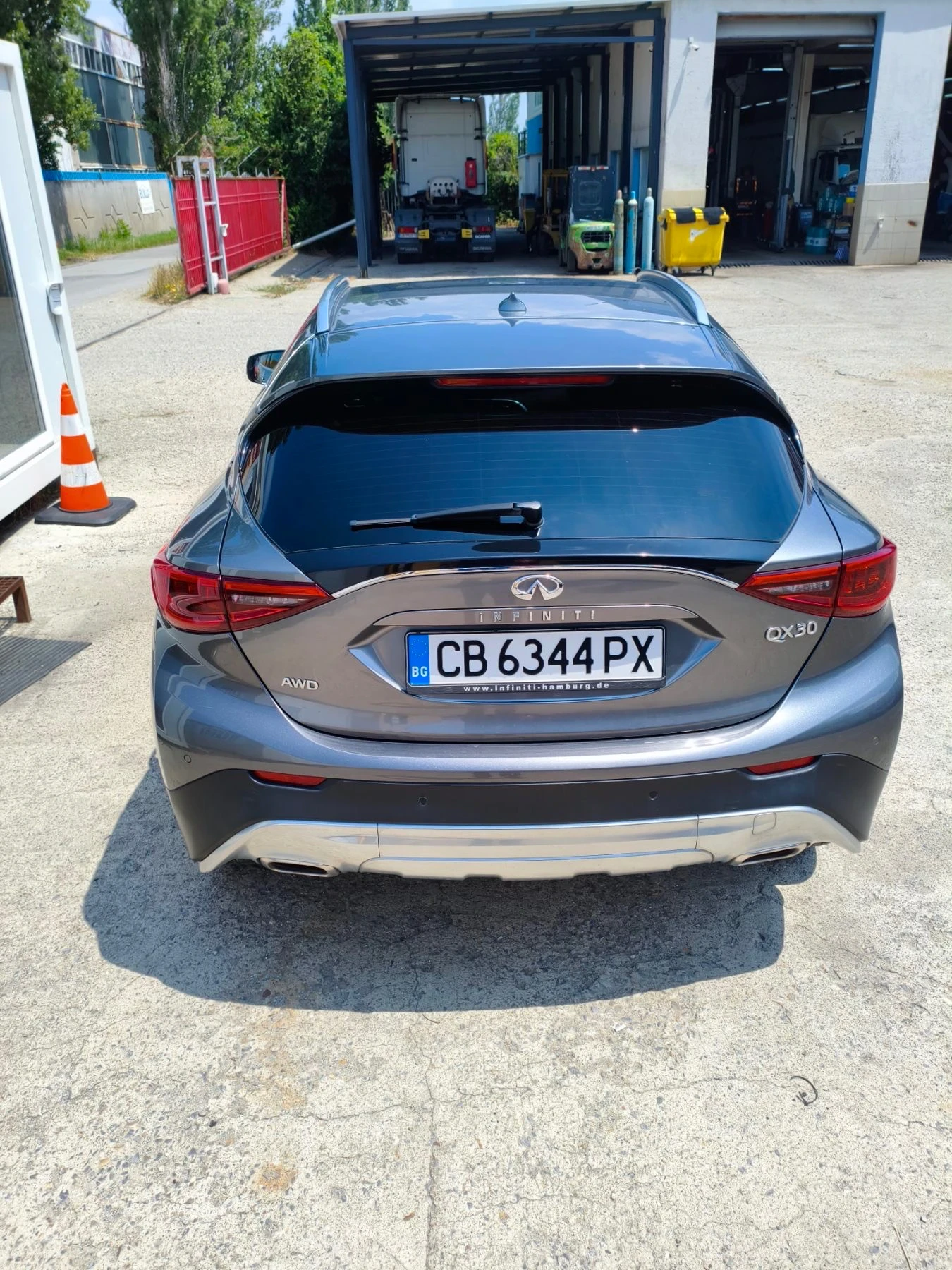 Infiniti QX30 2.2d, снимка 4 - Автомобили и джипове - 55144309