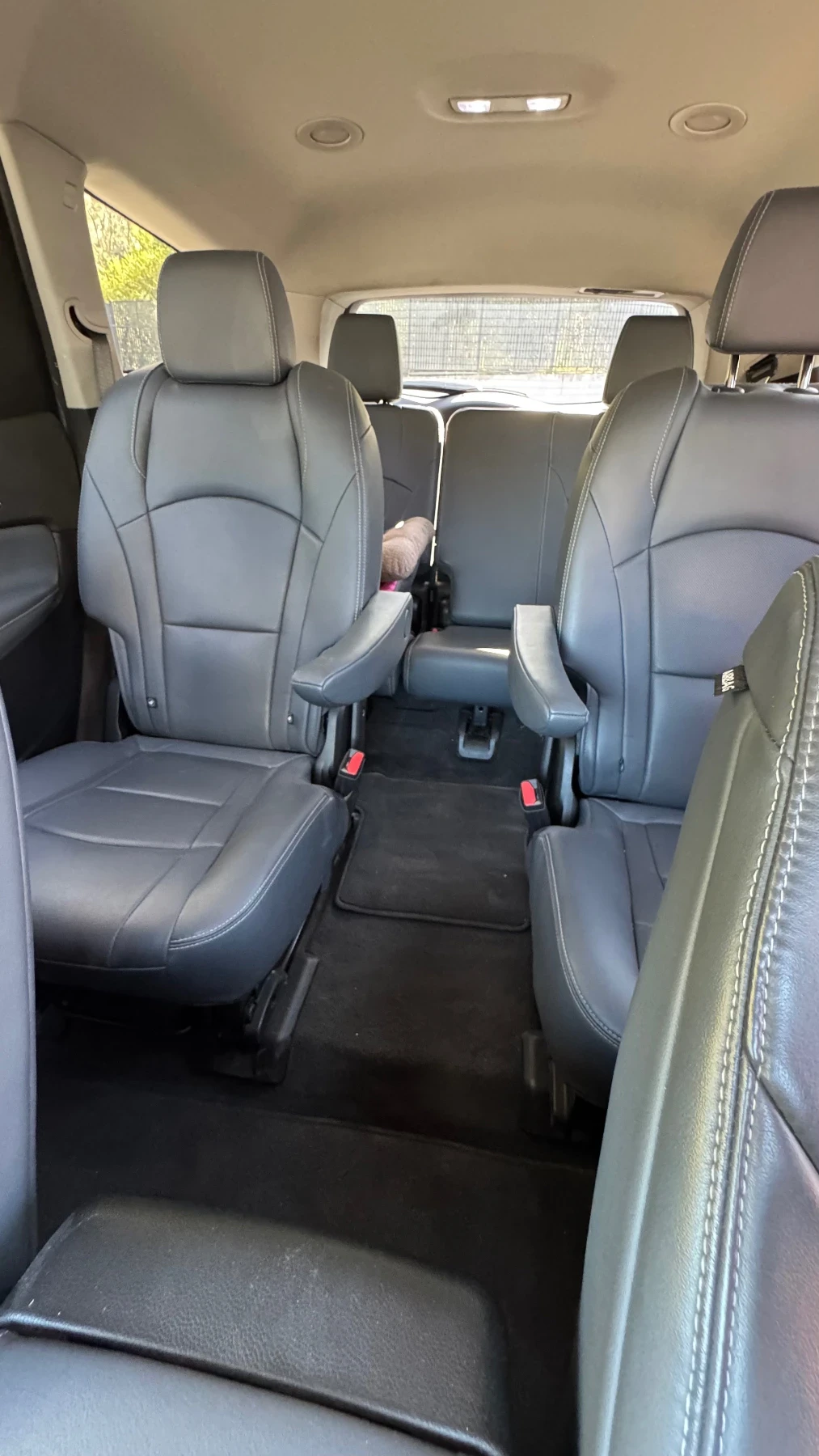 Buick Enclave, снимка 8 - Автомобили и джипове - 56440121