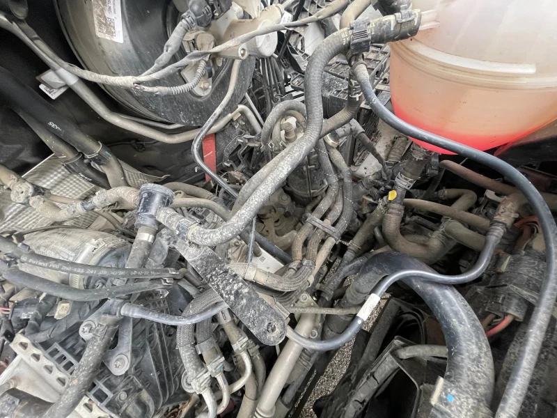 VW Crafter 2.0 ка дизел -140 коня на части или цял !, снимка 7 - Бусове и автобуси - 53115520