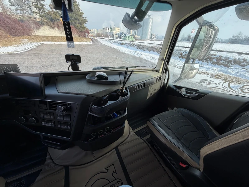Volvo Fh Готов Лизинг , снимка 14 - Камиони - 53384628
