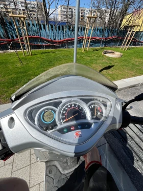 Kymco People, снимка 6