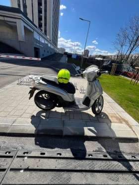 Kymco People, снимка 1