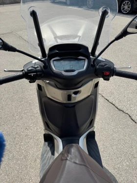 Piaggio Beverly 400hpe* ABS* TCS* KEYLESS* LED* GIVI, снимка 12