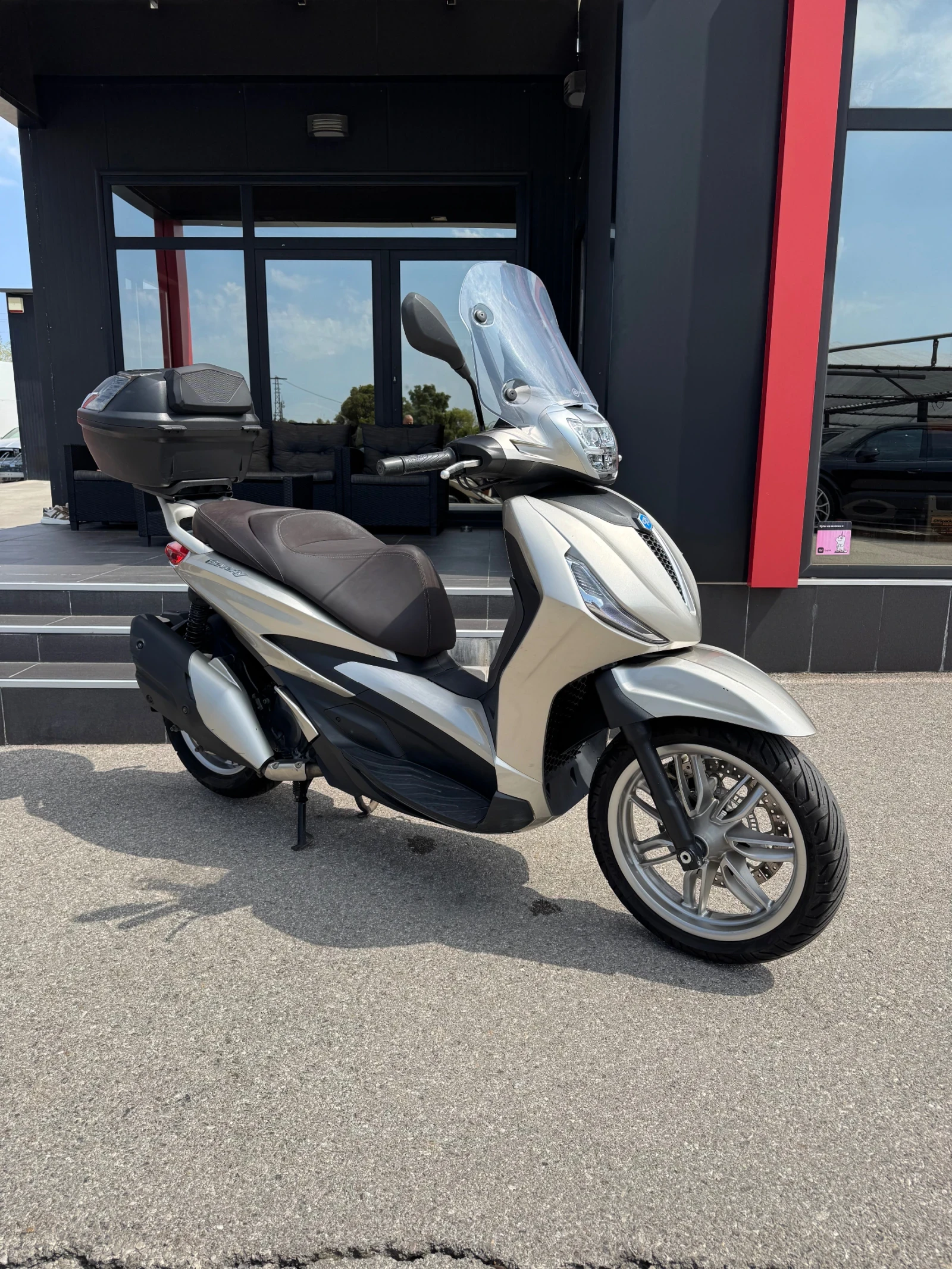 Piaggio Beverly 400hpe* ABS* TCS* KEYLESS* LED* GIVI