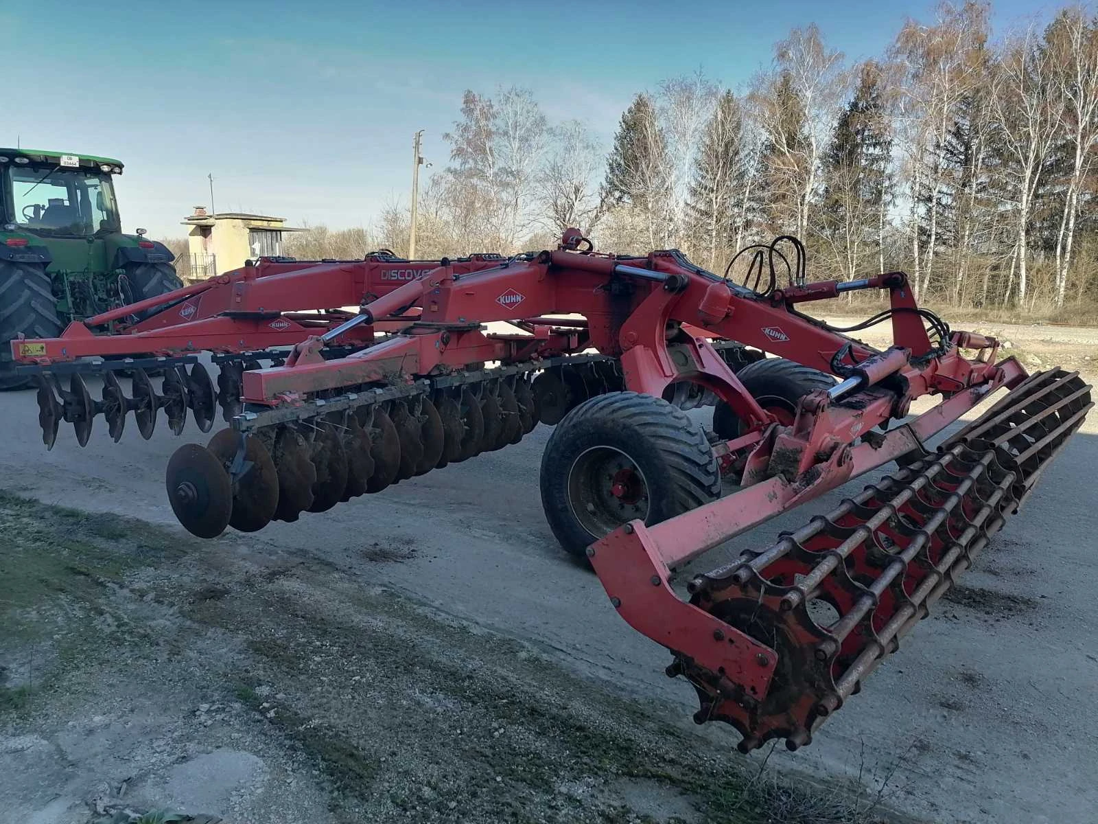 ����� KUHN | Mobile.bg � ����������� 4