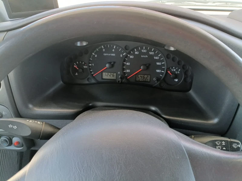 Кемпер Ford, снимка 5 - Каравани и кемпери - 51818127