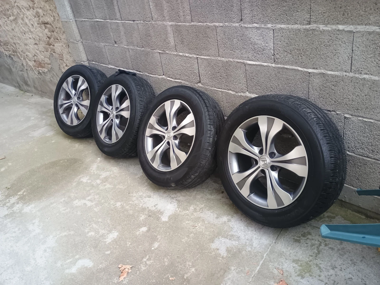 ���� � ������ 225/60R18 �� Honda Cr-v | Mobile.bg � ����������� 2