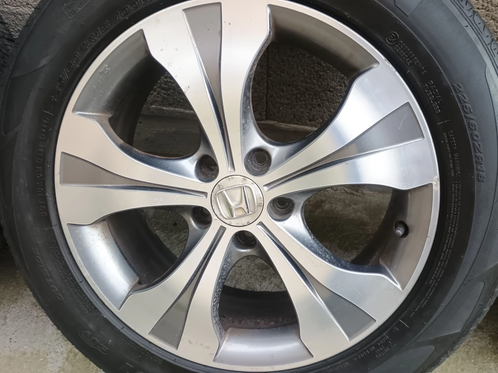 ���� � ������ 225/60R18 �� Honda Cr-v | Mobile.bg � ����������� 3