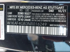 Mercedes-Benz C 300 2.0l Sedan, снимка 9