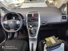 Toyota Auris 1.33i/99kc, 6ck, парктроник , снимка 12 - Автомобили и джипове - 45408104