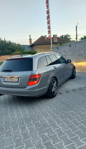 Mercedes-Benz C 220, снимка 2
