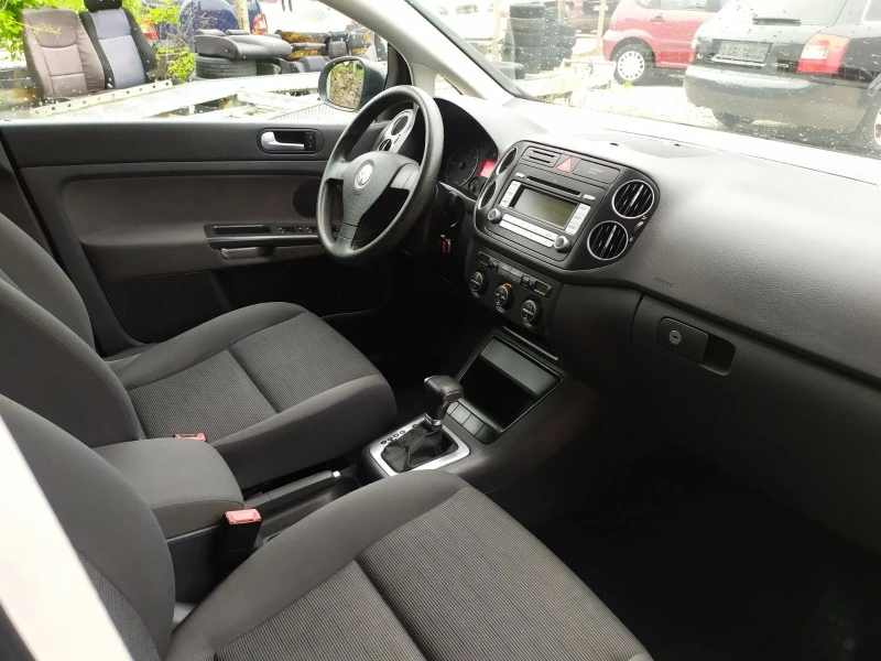 VW Golf Plus TDI Automat, снимка 6 - Автомобили и джипове - 47554189