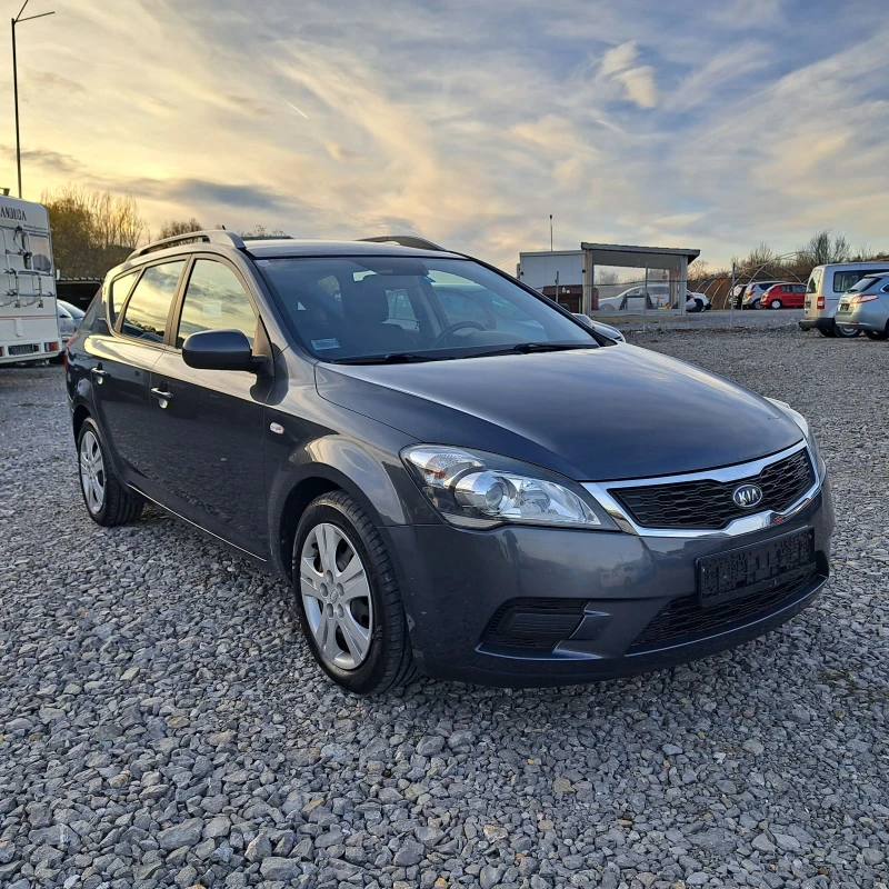 Kia Ceed 1.4  klima, снимка 1 - Автомобили и джипове - 48235464