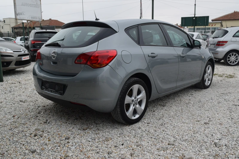 Opel Astra 1.4 ГАЗ Euro5, снимка 7 - Автомобили и джипове - 48376286