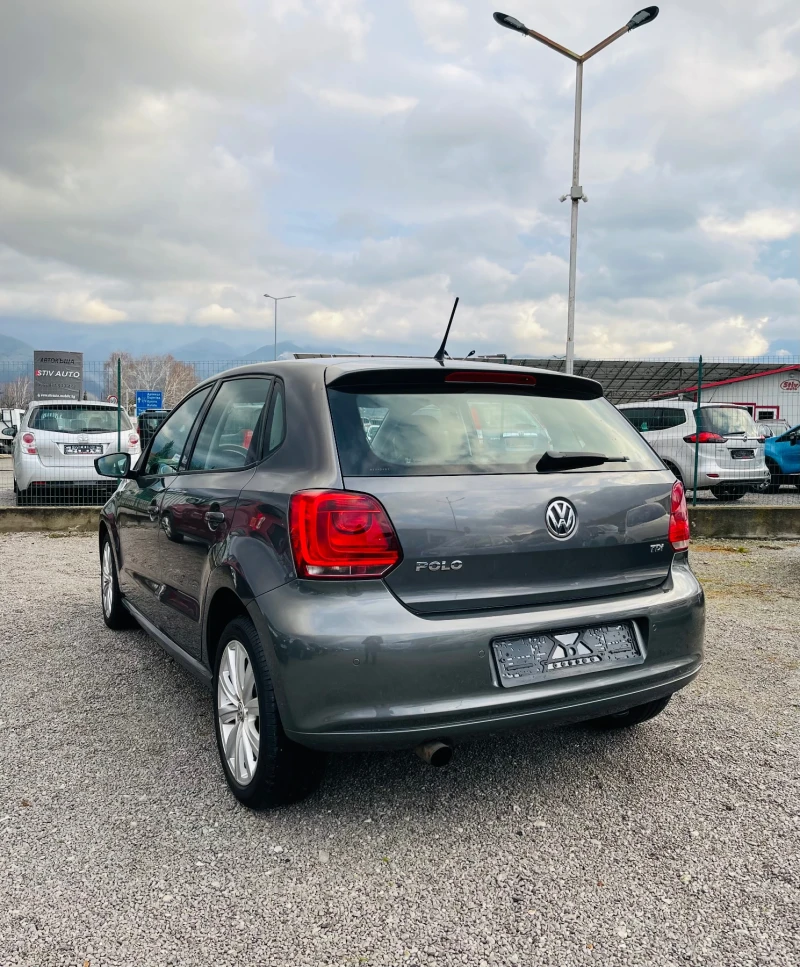 VW Polo 1.6 TDI Sportline, снимка 6 - Автомобили и джипове - 48363446