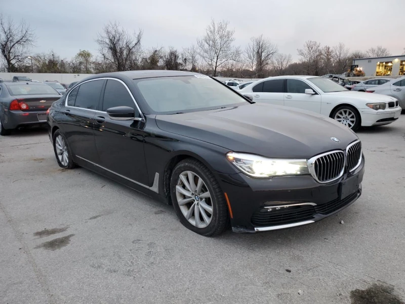 BMW 740 XDRIVE пано* памет* Камера* подгрев* , снимка 4 - Автомобили и джипове - 48416716