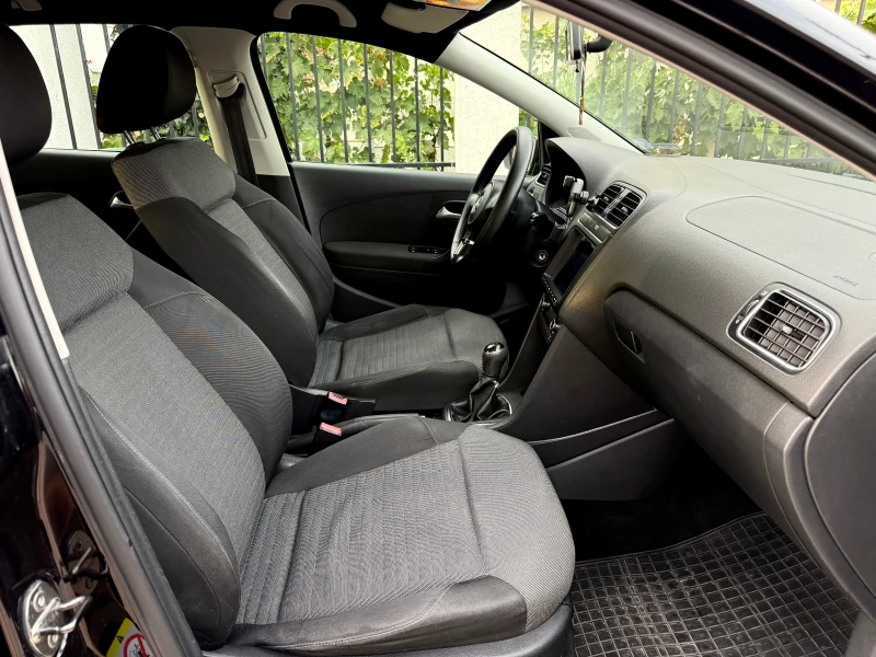 VW Polo, снимка 7 - Автомобили и джипове - 51550615