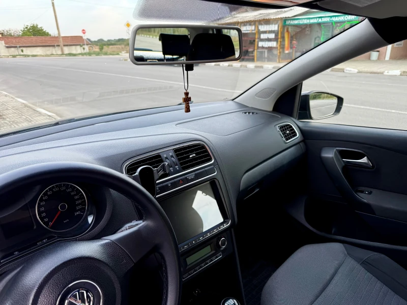 VW Polo, снимка 14 - Автомобили и джипове - 51550615