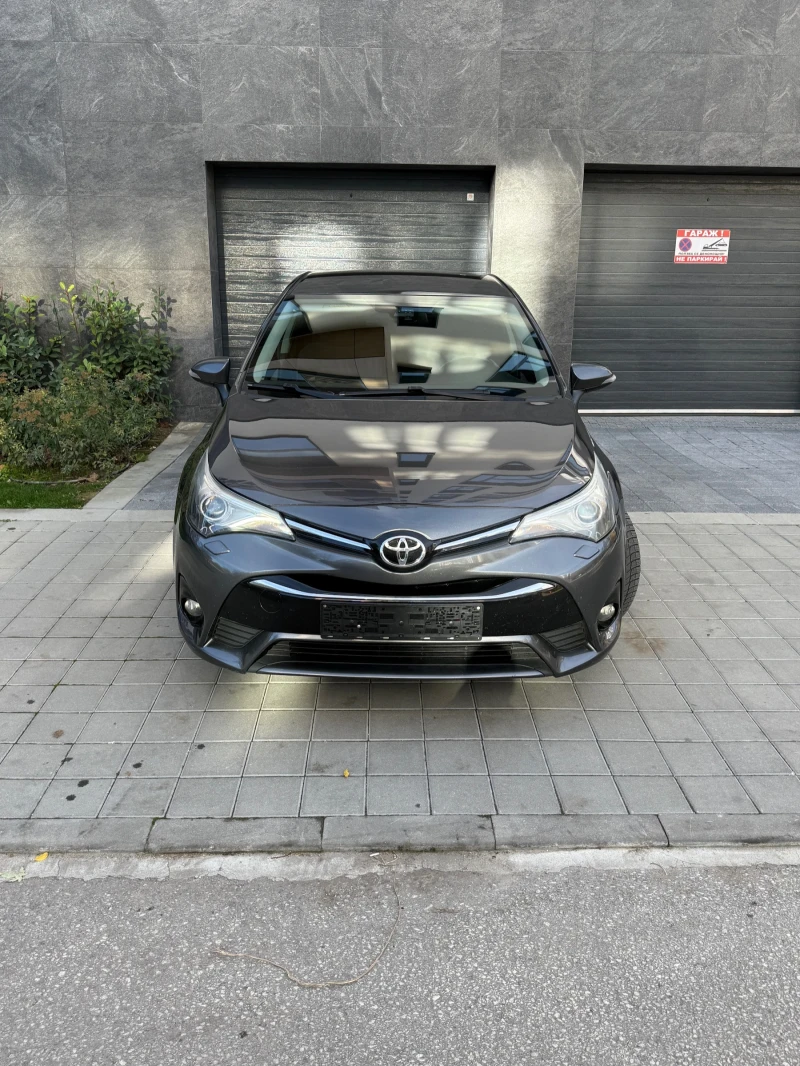 Toyota Avensis 1.8 190к.с. AUTOMATIC СЕРВИЗНА ИСТОРИЯ, снимка 3 - Автомобили и джипове - 52634991